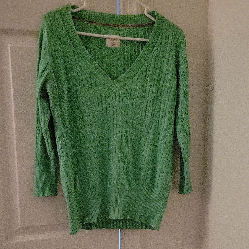 H&M Vibrant Green V-Neck Sweater